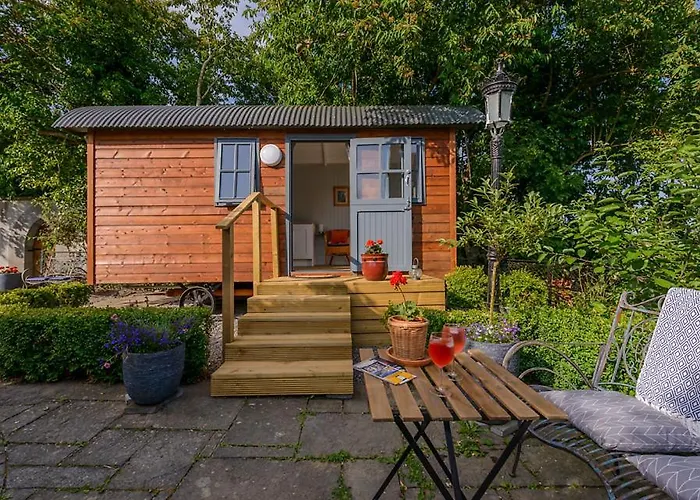 Hawthorn Hut Kilkenny Glamping At Jenkinstown House