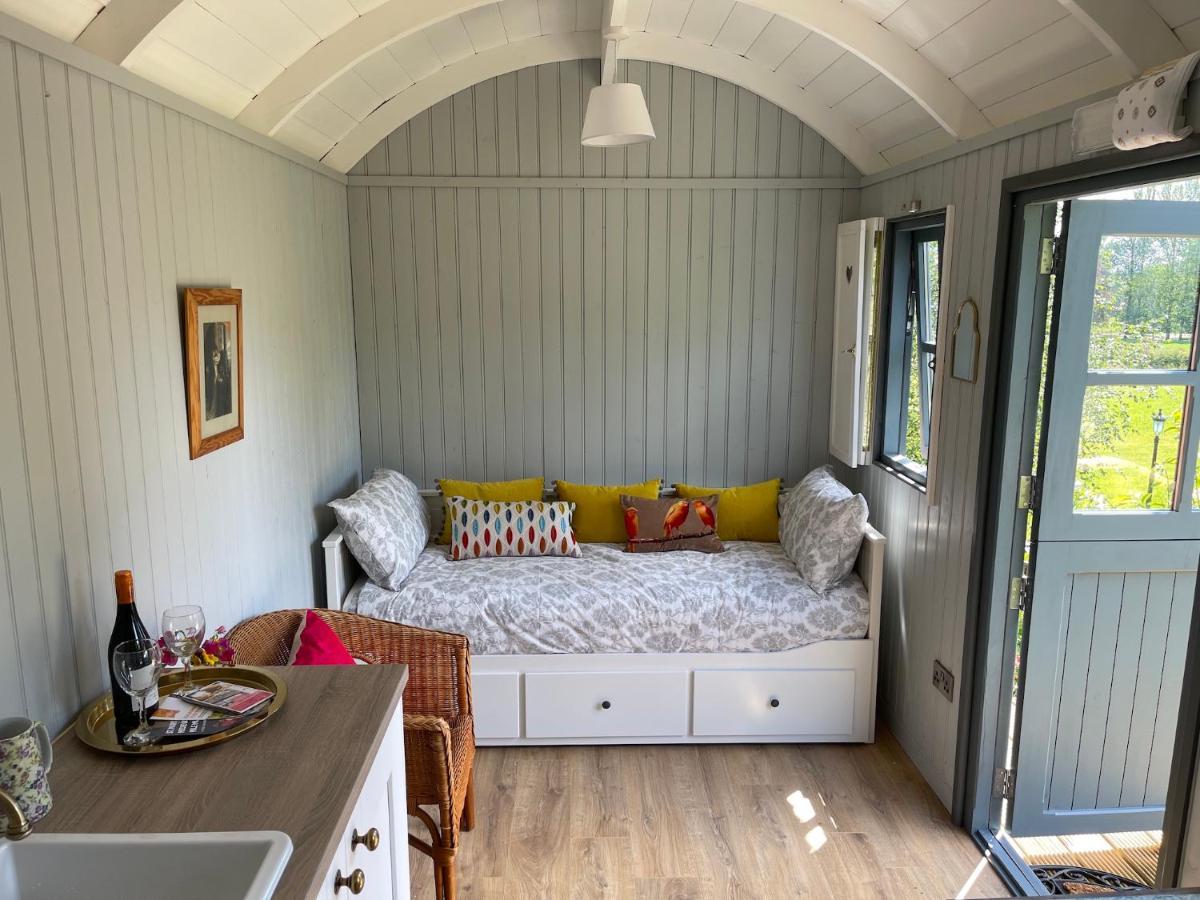 Hawthorn Hut Kilkenny Glamping At Jenkinstown House