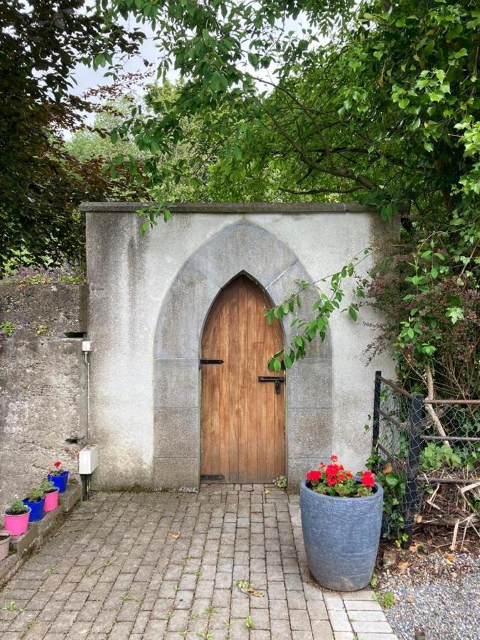 Campsite Hawthorn Hut Kilkenny Glamping At Jenkinstown House Jenkinstown Park
