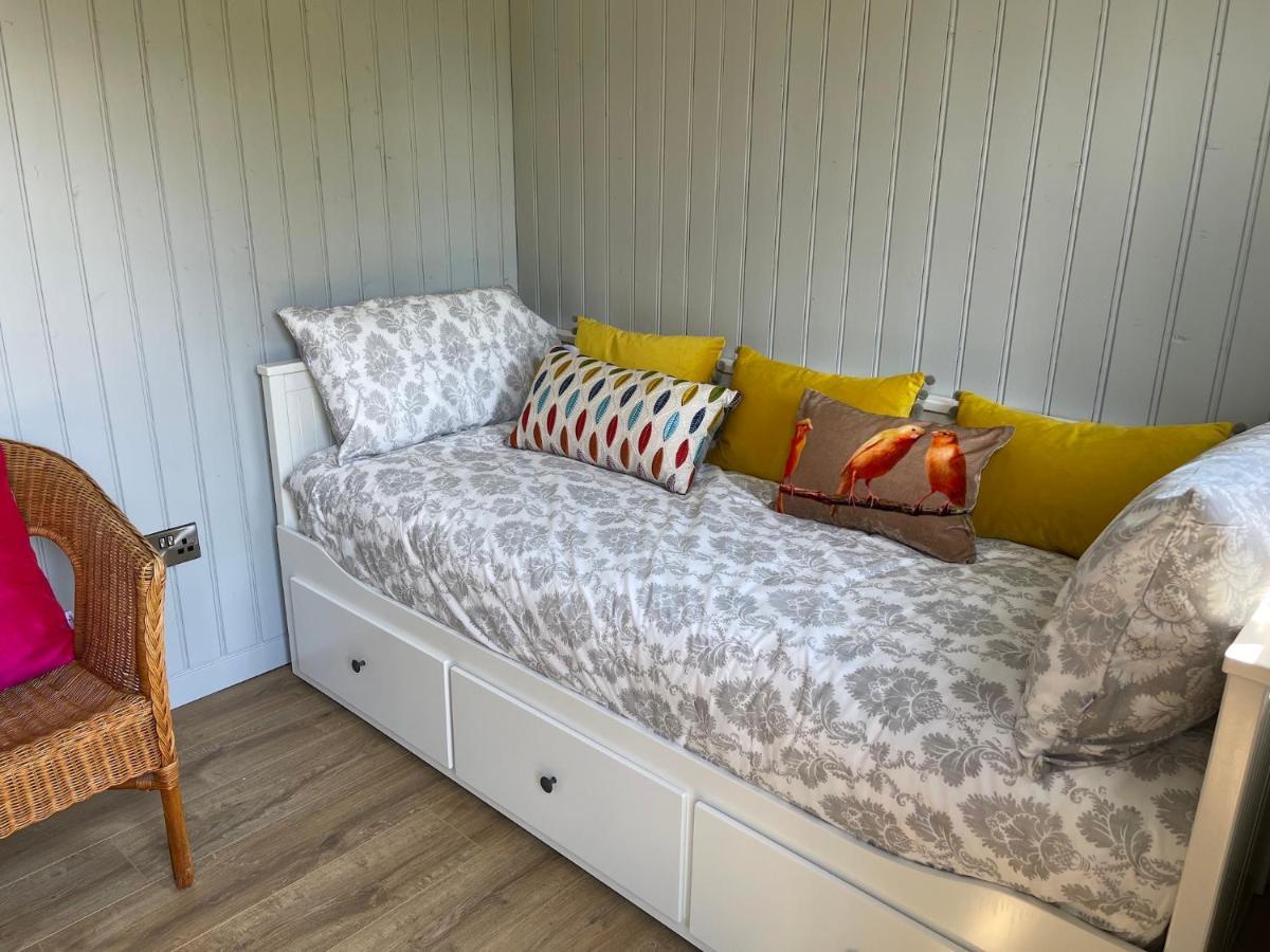 Hawthorn Hut Kilkenny Glamping At Jenkinstown House *