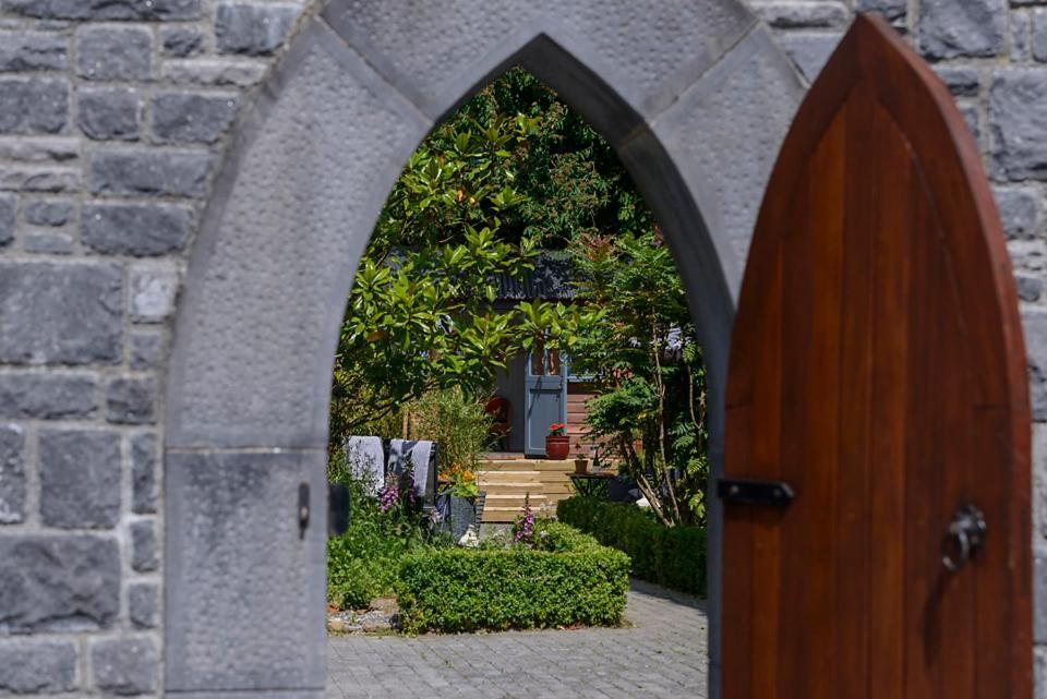 Hawthorn Hut Kilkenny Glamping At Jenkinstown House *