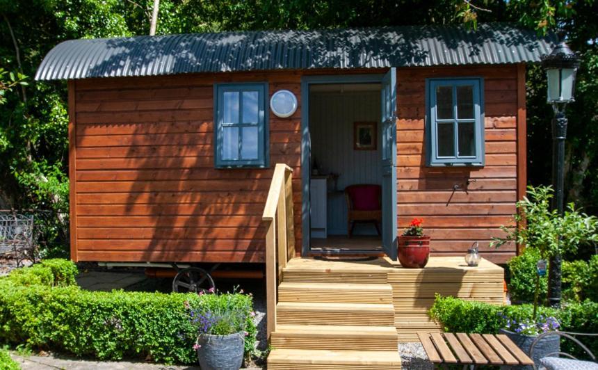Hawthorn Hut Kilkenny Glamping At Jenkinstown House Campsite